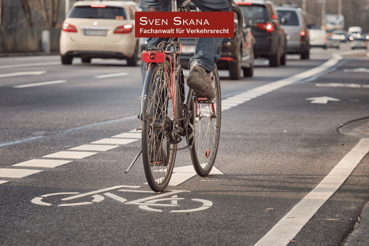 Promille auf dem Fahrrad - ein Radfahrer im Straßenverkehr